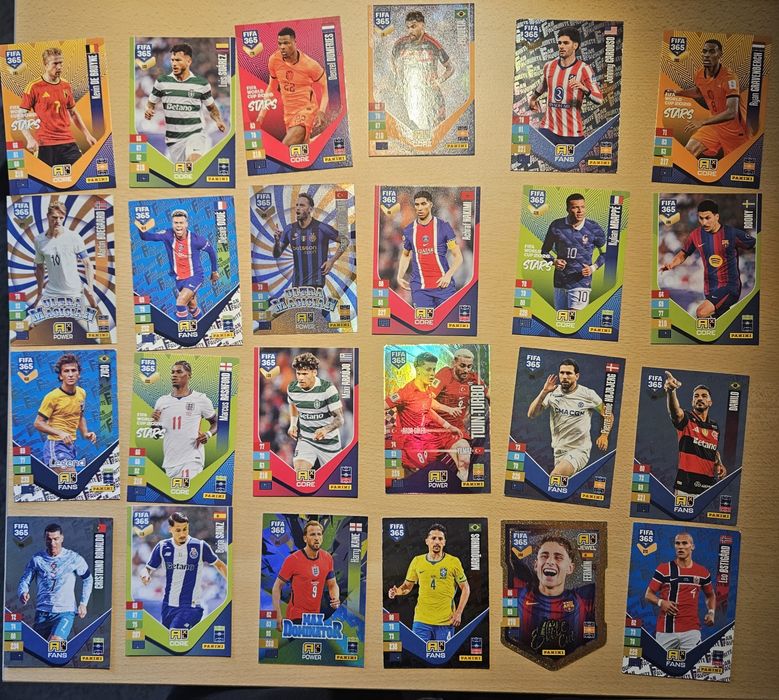 ЛОТ от 50 оригинални карти Panini FIFA 365 Adrenalyn XL 2026/2027 – С ТОП ХИТОВЕ!