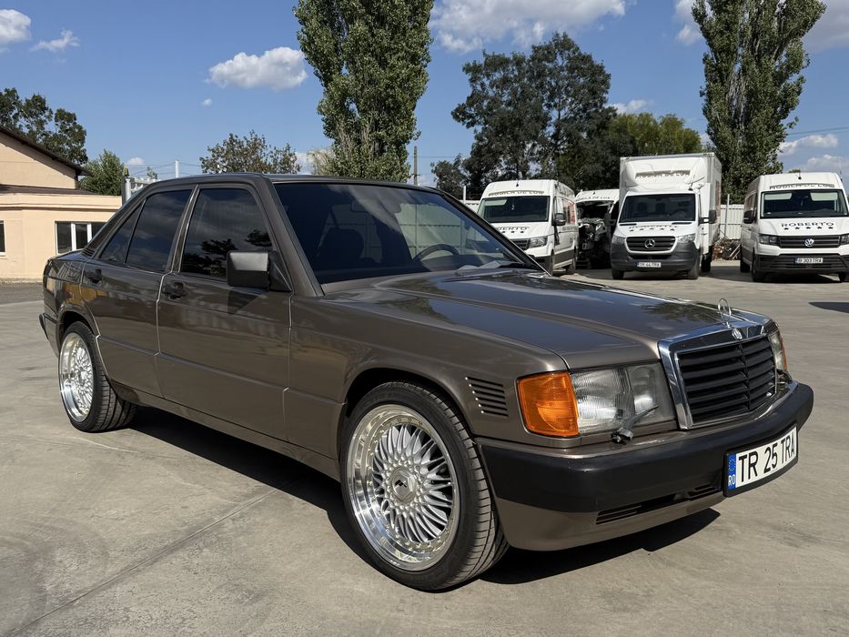 Mercedes-Benz 190 1990 diesel, 8.490 € — imagine 3