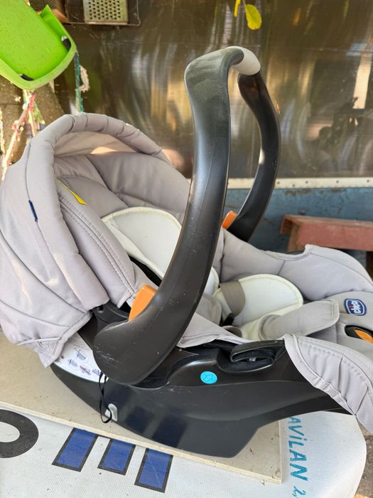 Scoică auto.bebeluși