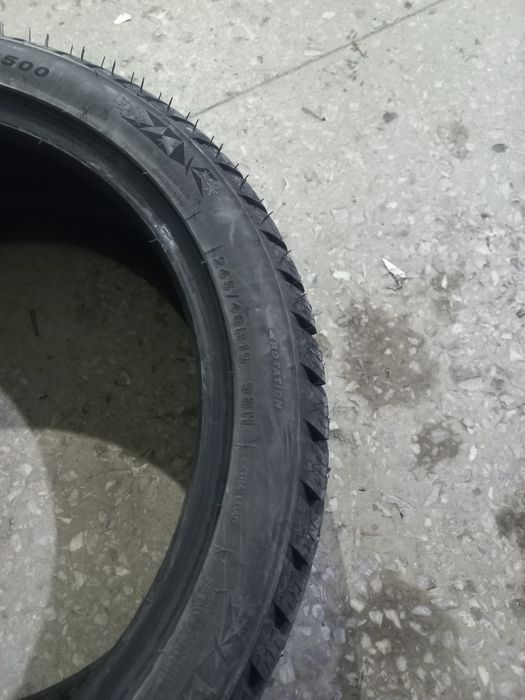 Продам резину на 19