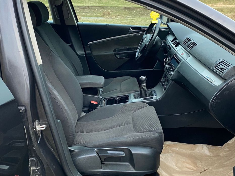 ~~Vw Passat 1.9 TDI 105 C.p BKC Impecabil Fără Rugina Adus pe Roți Țol