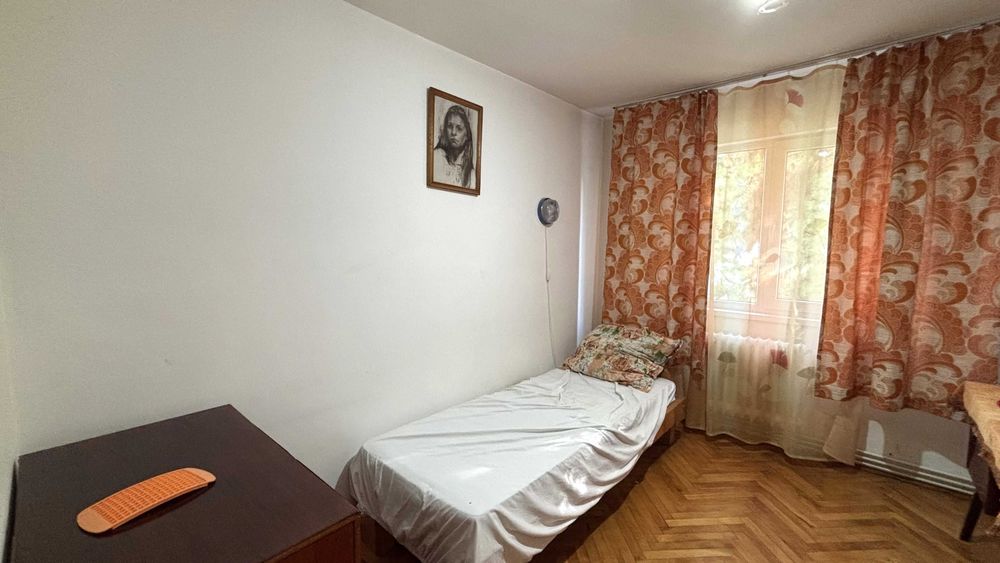 Apartament 4 camere in Manastur zona Flora