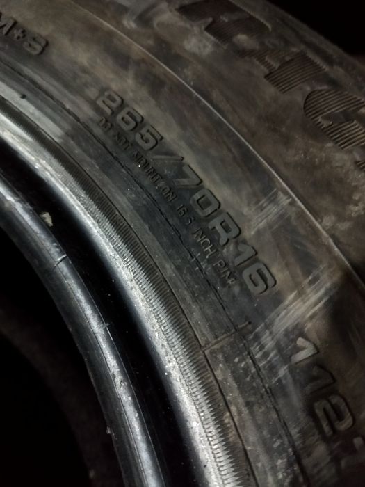 Goodyear 265/70/16 зимние