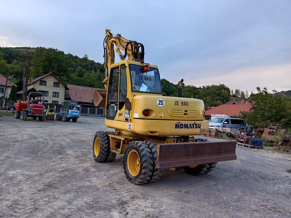 Devanzare excavator Komatsu pw 95 pe roti