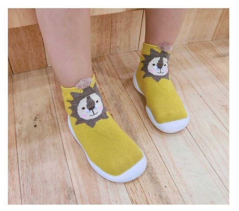 Детски есенни обувки с чорап и очички, различни номера и цветове