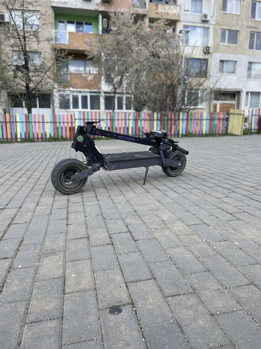Електрическа тротинетка KuKirin G4 2024