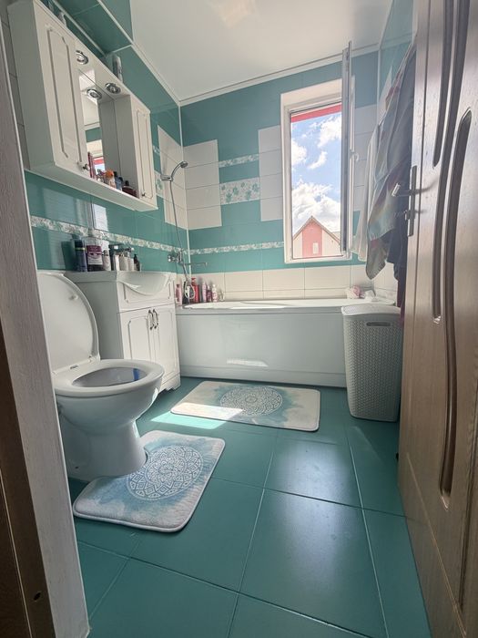 Vand apartament 3 camere Urusagului