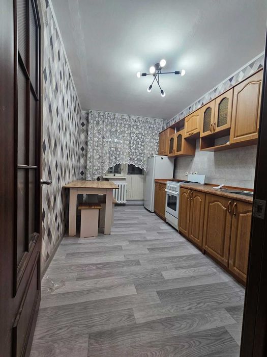 продам 2 ком Квартиру РН Азии