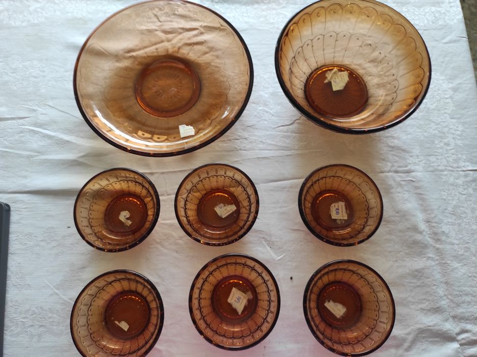 Стъклен сервиз за плодове и десерти