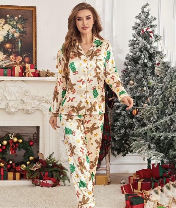 Дълга Коледна пижама
