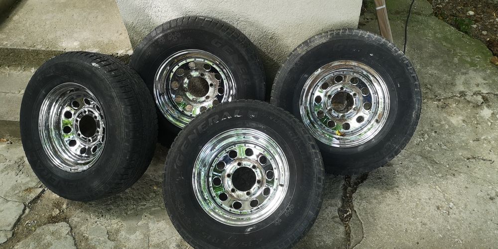 Минусови Джанти Mangels с гуми 235 75 15 за джип 6х139.7