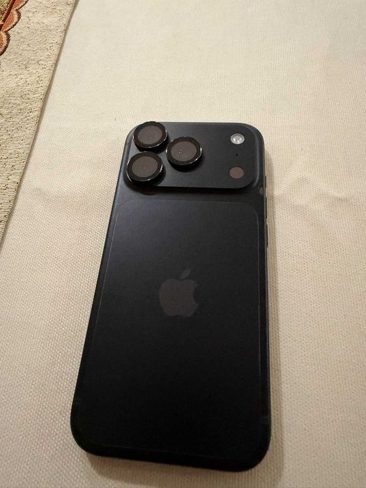 Iphone 18 pro 1TB black