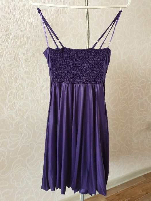 Платье коктейльное