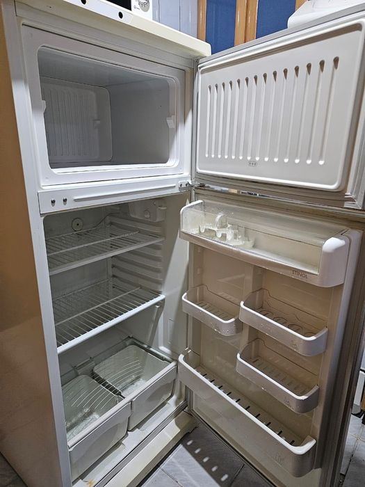 Холодильник б/у stinol