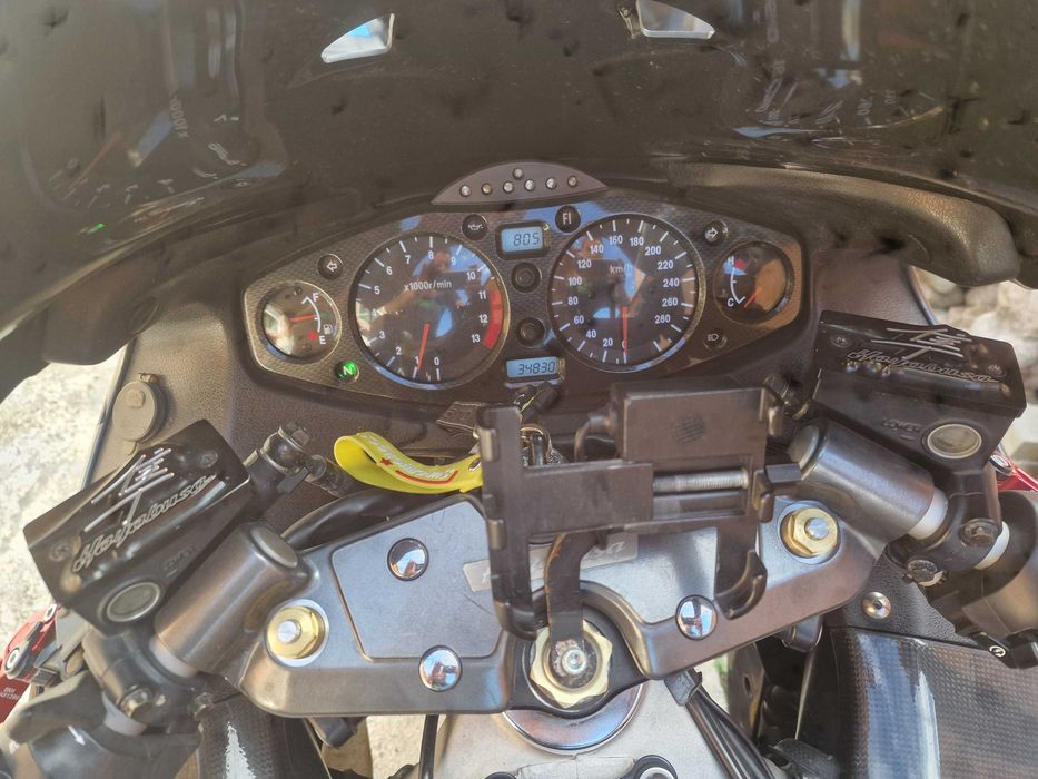 Suzuki gsx 1300 R hayabusa gen 1