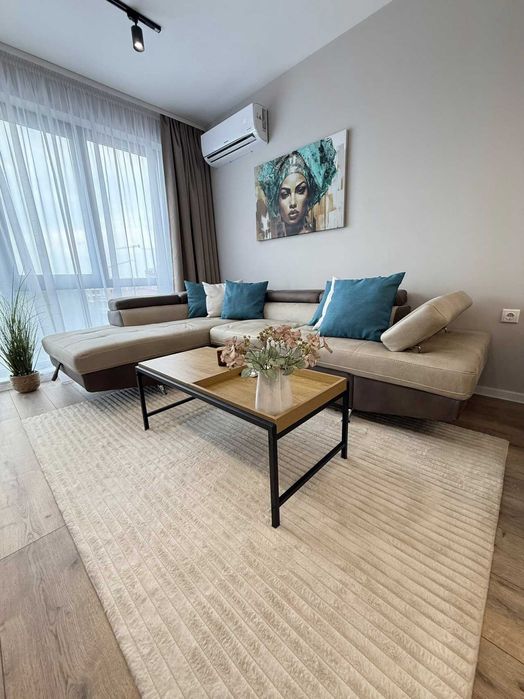 Двустаен апартамент в Смирненски