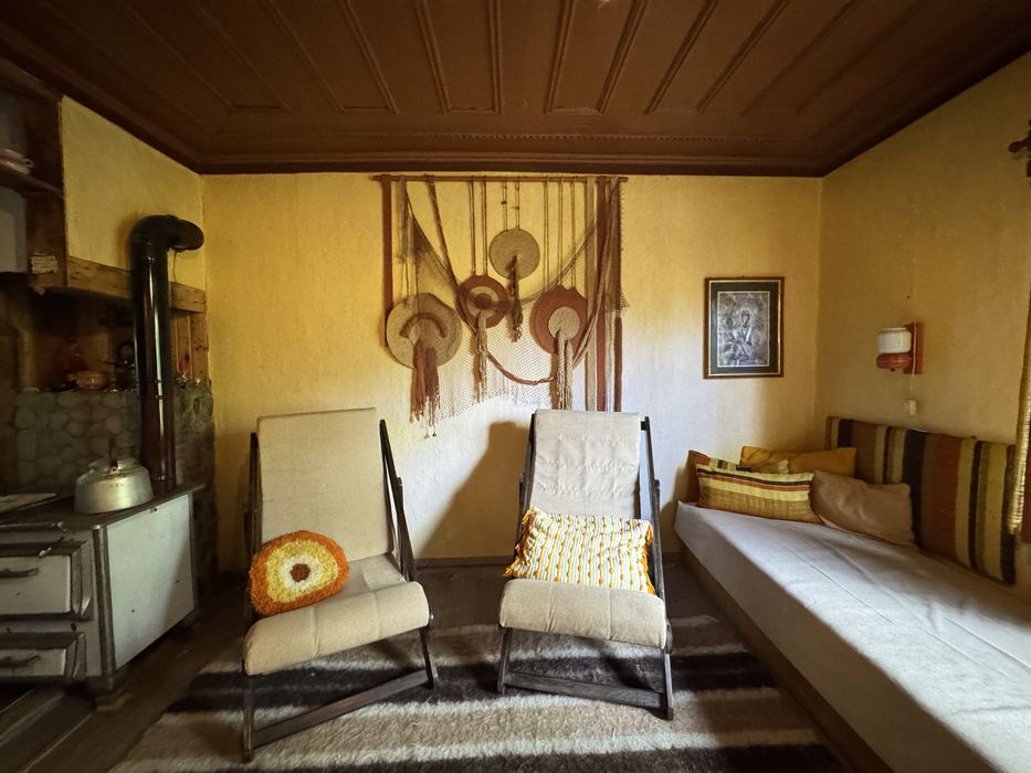 Продава къща в с. Долно Сахране, общ. Павел баня