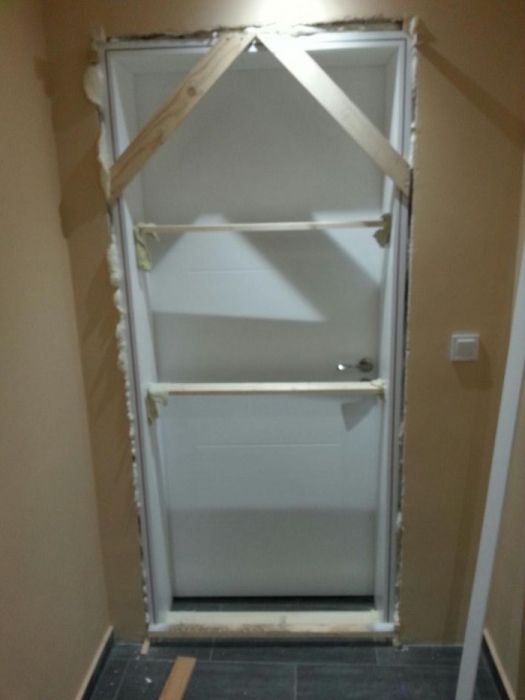 Интериорни врати