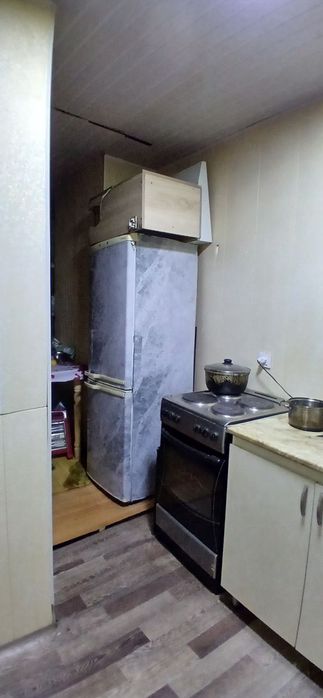 Jar ariq uzumzor Toyxonasi oldida