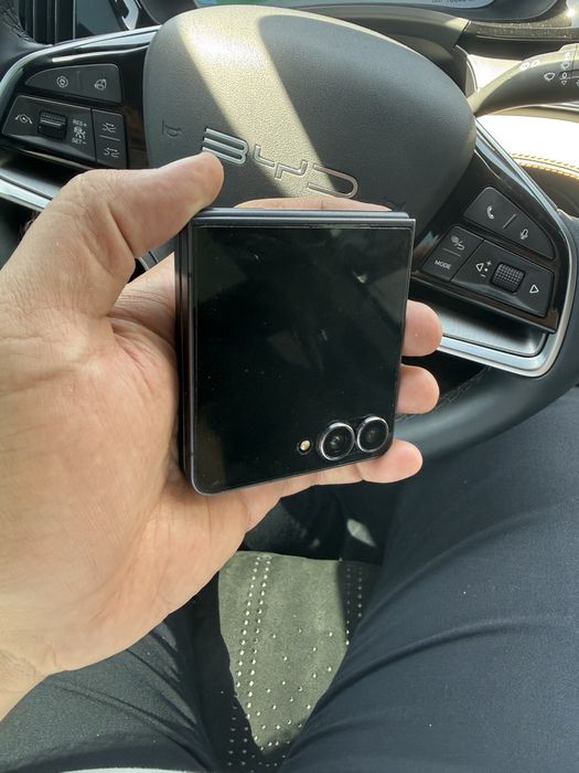 Samsung  Z Flip 7