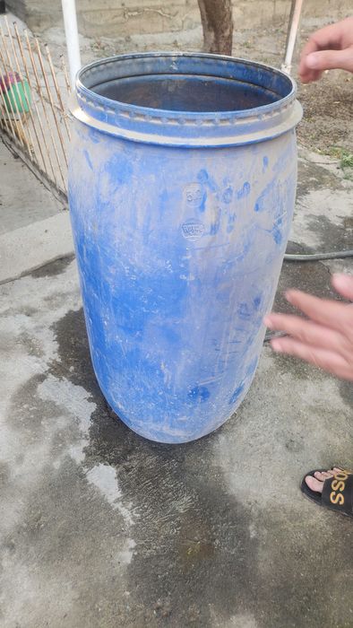 Продам бочки пластиковые