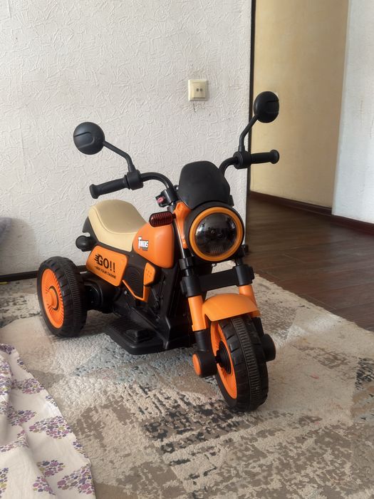 Продам мотоцикл на аккумоляторе.