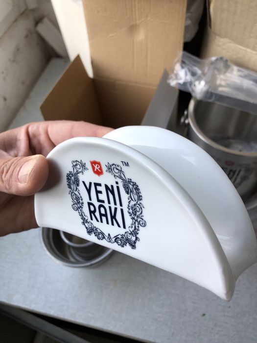 Yeni Raki-чинии,салфетници(нови)