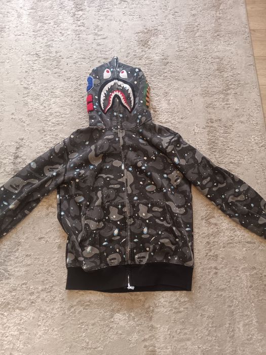 продам кофту bape
