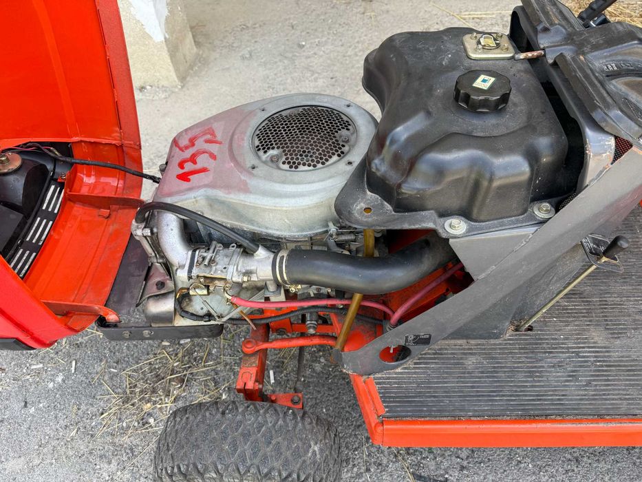 Тракторна косачка KUBOTA без косилен апарат 13.5 кс