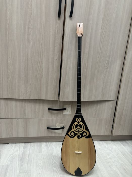 Домбыра сатамын арзан багада