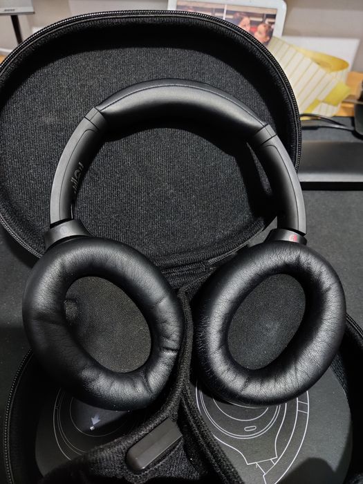 Casti Sony WH-1000XM4