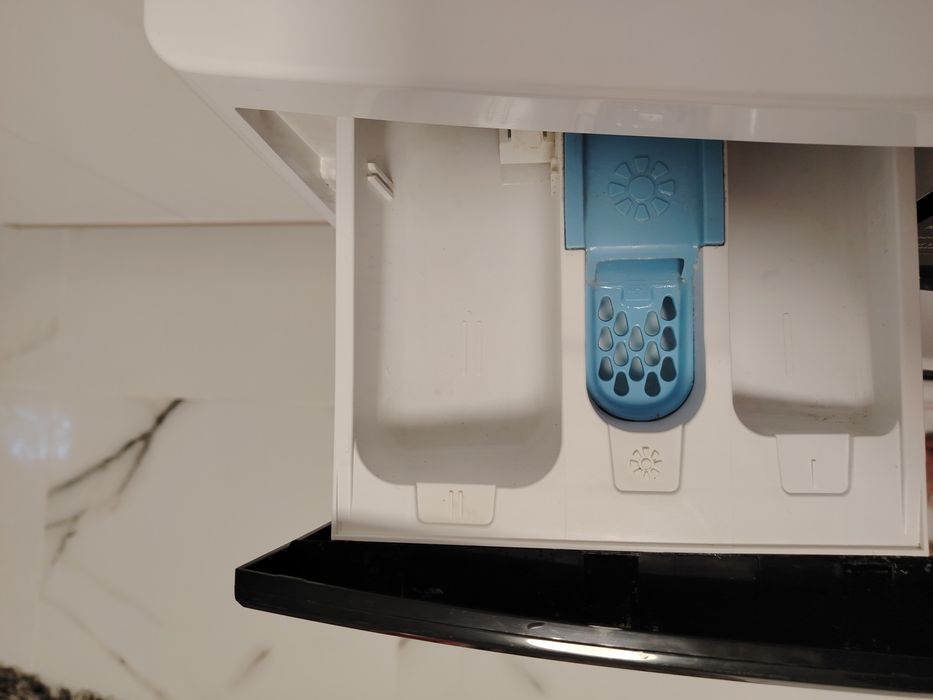 Vând mașină de spălat Heinner