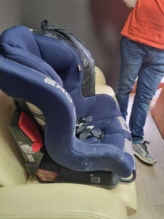 ПРОДАВАМЕ в гр. Плевен детска количка, столче за кола 2 бр. и др