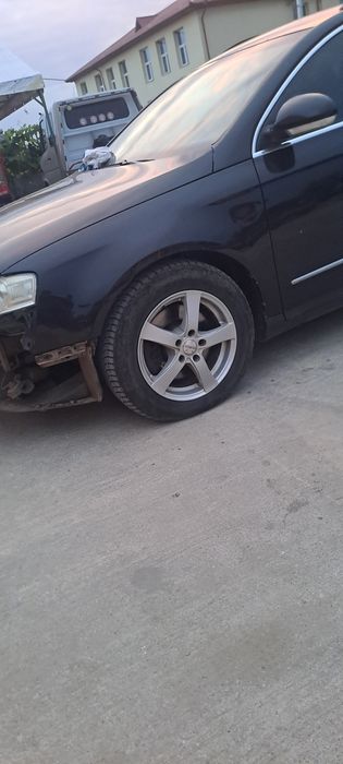 Vand aripă stânga fata Vw Passat B6 an 2010 cod culoare LC9X in stare perfecta