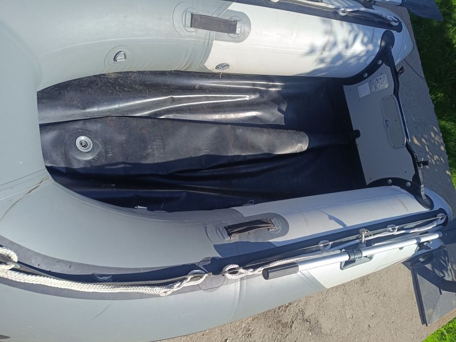 Лодка с твърдо дъно 2,60 м.