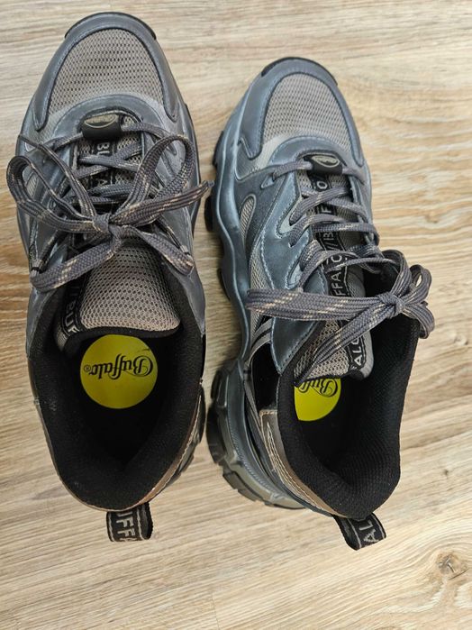 Продавам обувки Buffalo