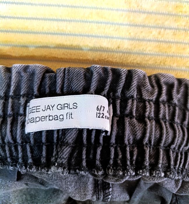 Джинсы для девочек фирменные