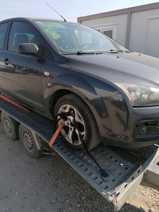 Capota bara aripa usa trager far Ford Focus