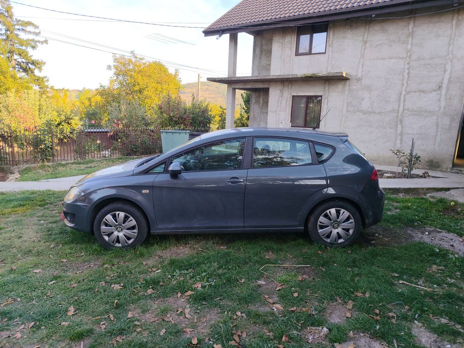 SEAT Leon 2011 — imagine 3