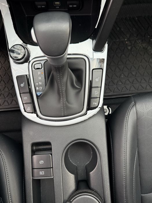 KIA Seltos 2023 Prestige / 10.500km !!