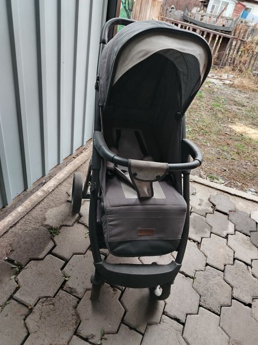 Продам коляску срочно