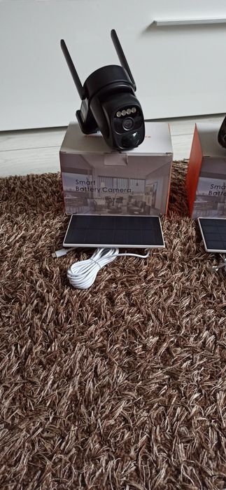Cameră de supraveghere video rotativă 4G, cu panou solar