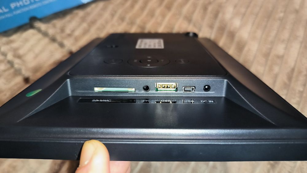 Чисто нова дигитална 10.1' фото рамка