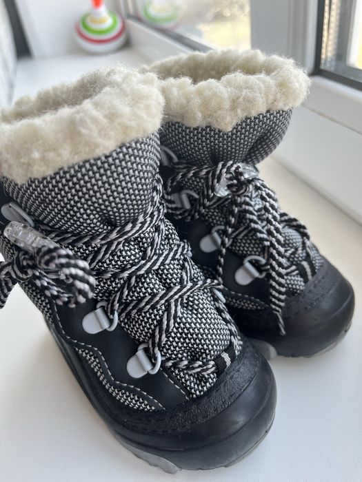 Зимние  дутики р 20-21