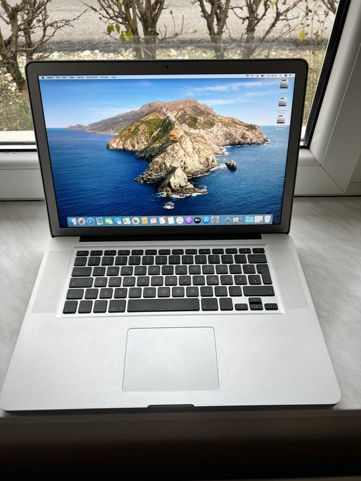 Macbook Pro 15' mid 2012 / i7 /16gb ram/ nvidia gt650m si intel / ssd