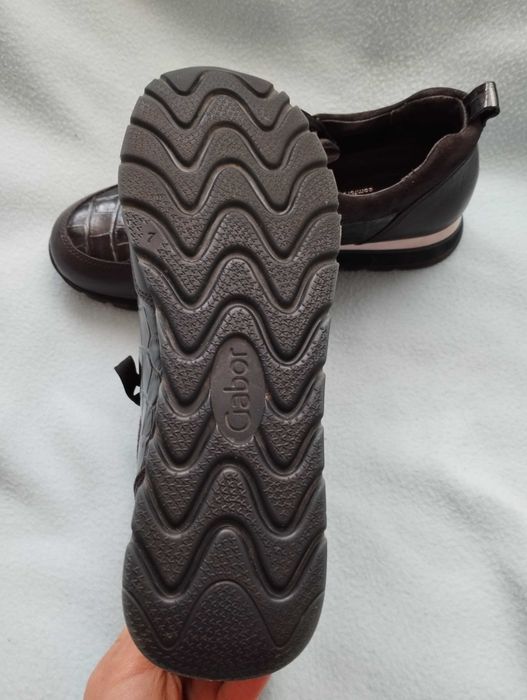 Непромокаеми Geox и Gabor.