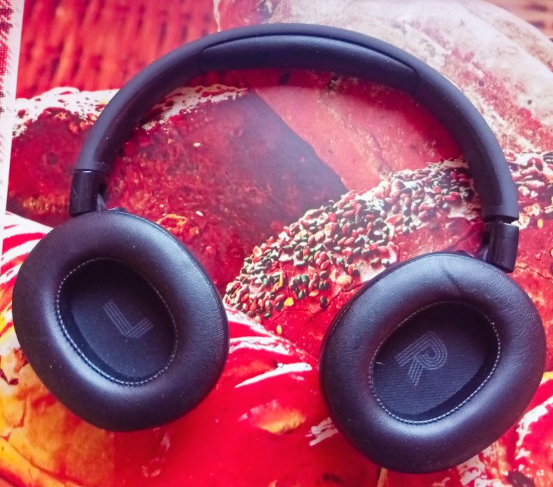 Casti JBL Tune 720BT, Bluetooth, Over-ear, Microfon, negru.