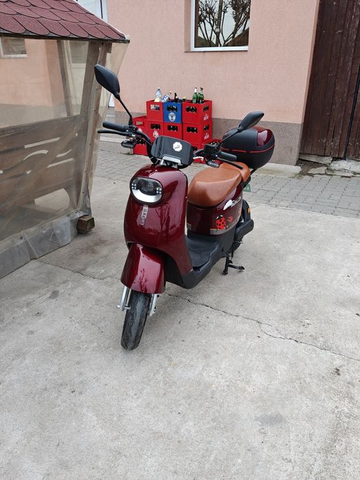 Scuter electric lofty