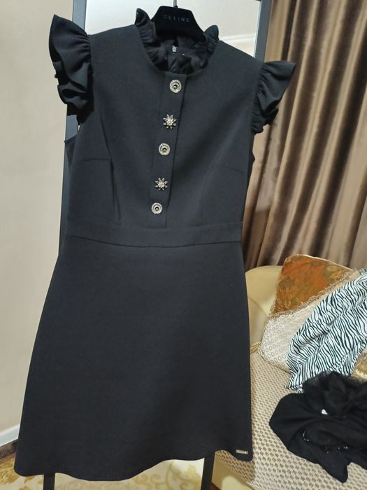 Продам платье производство Италия