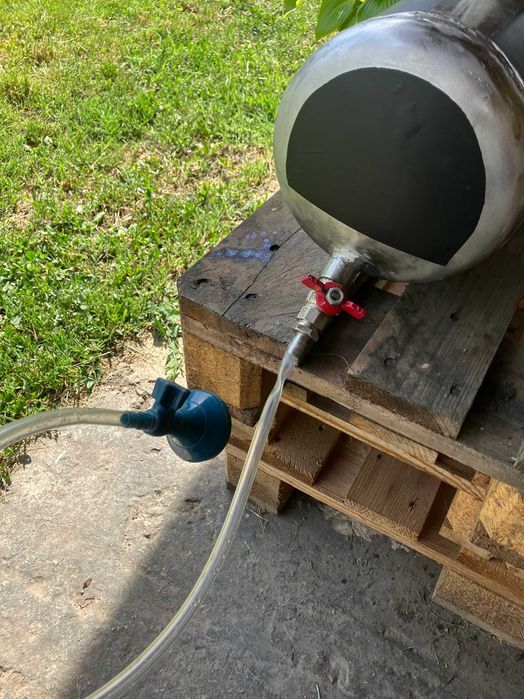 Соларен душ под налягане за off road къмпинг